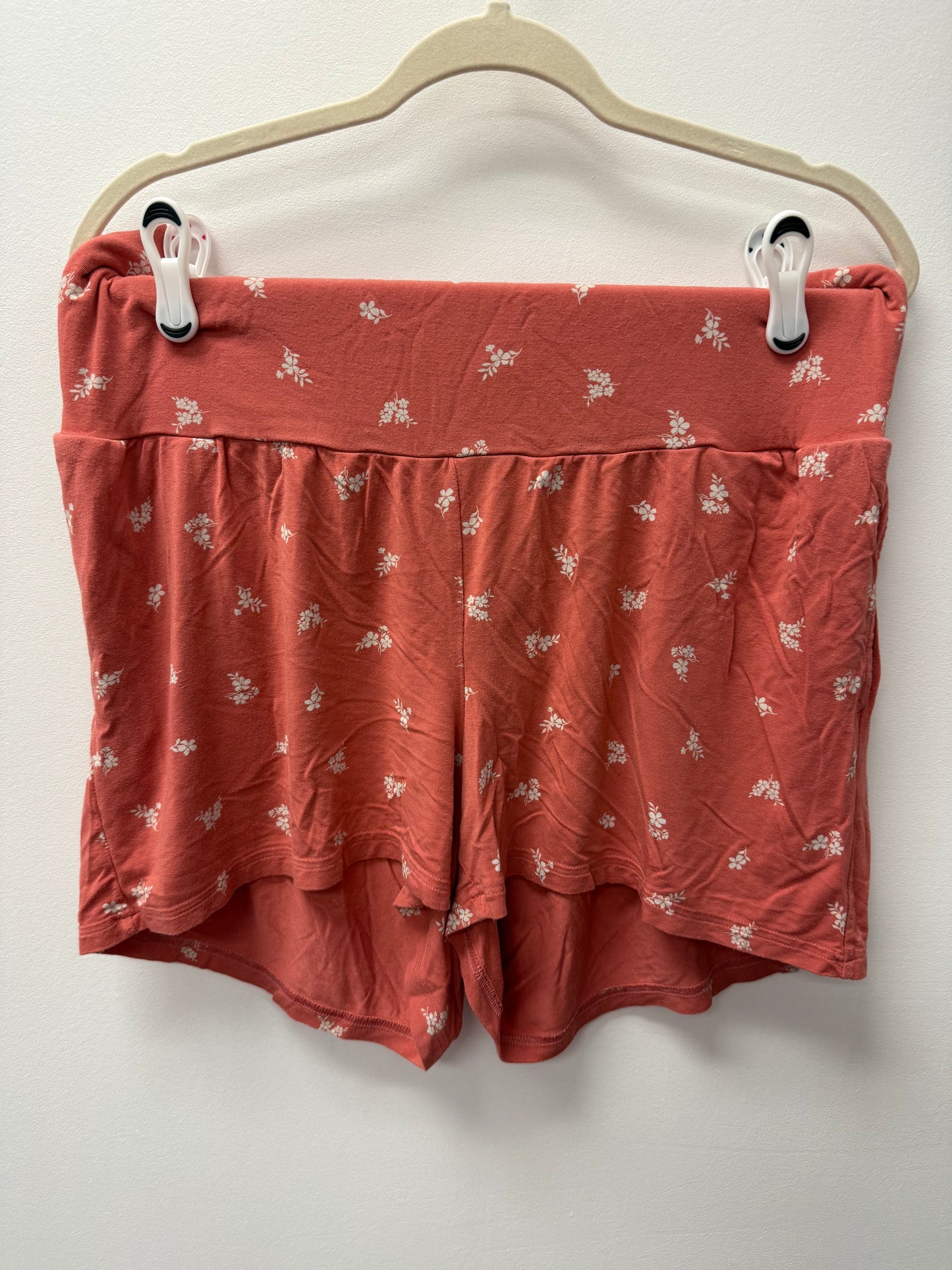 OLD NAVY MATERNITY FLORAL LOUNGE SHORTS SIZE LARGE