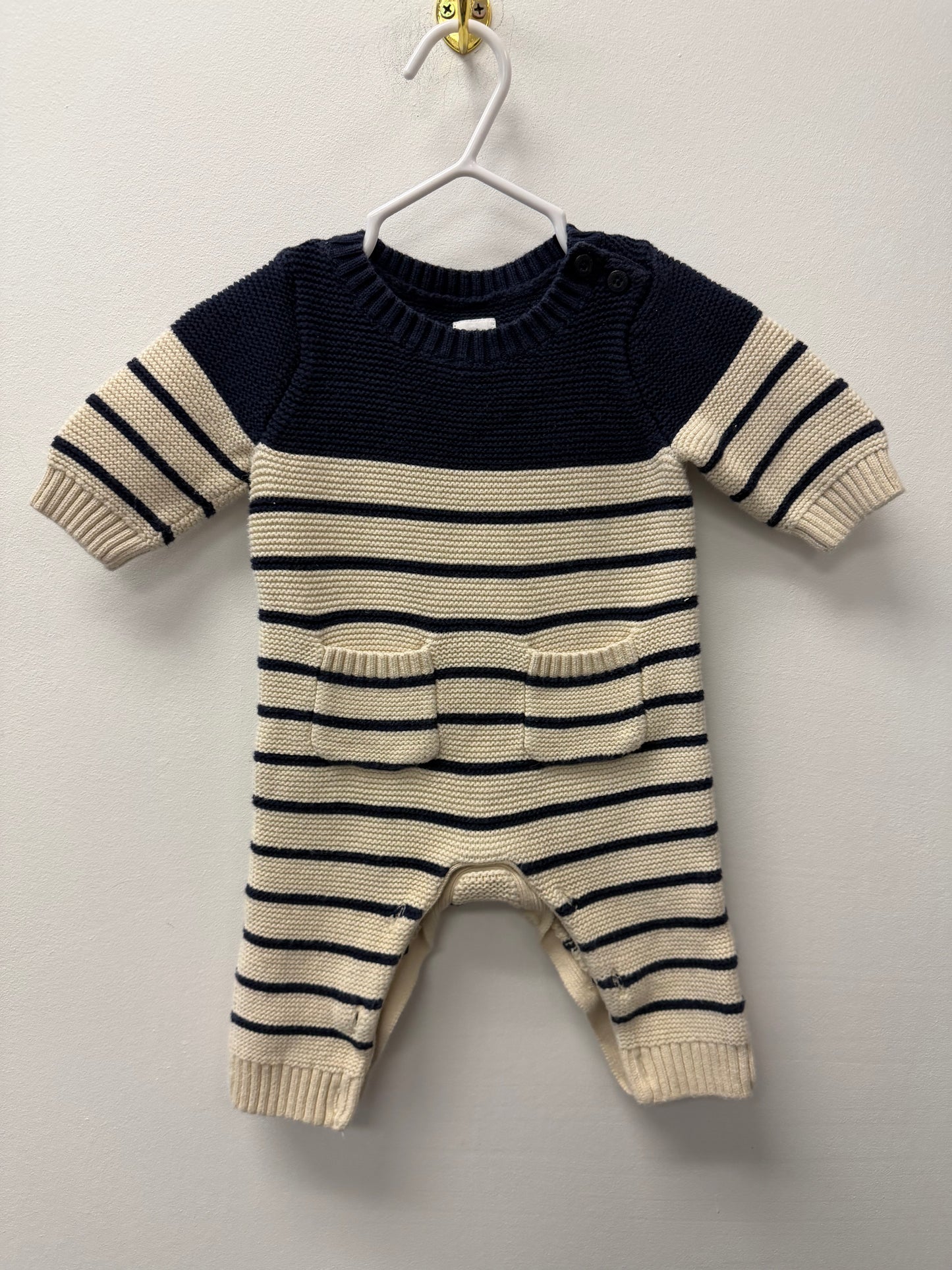 BABY GAP KNIT ONE PIECE SIZE 0-3M
