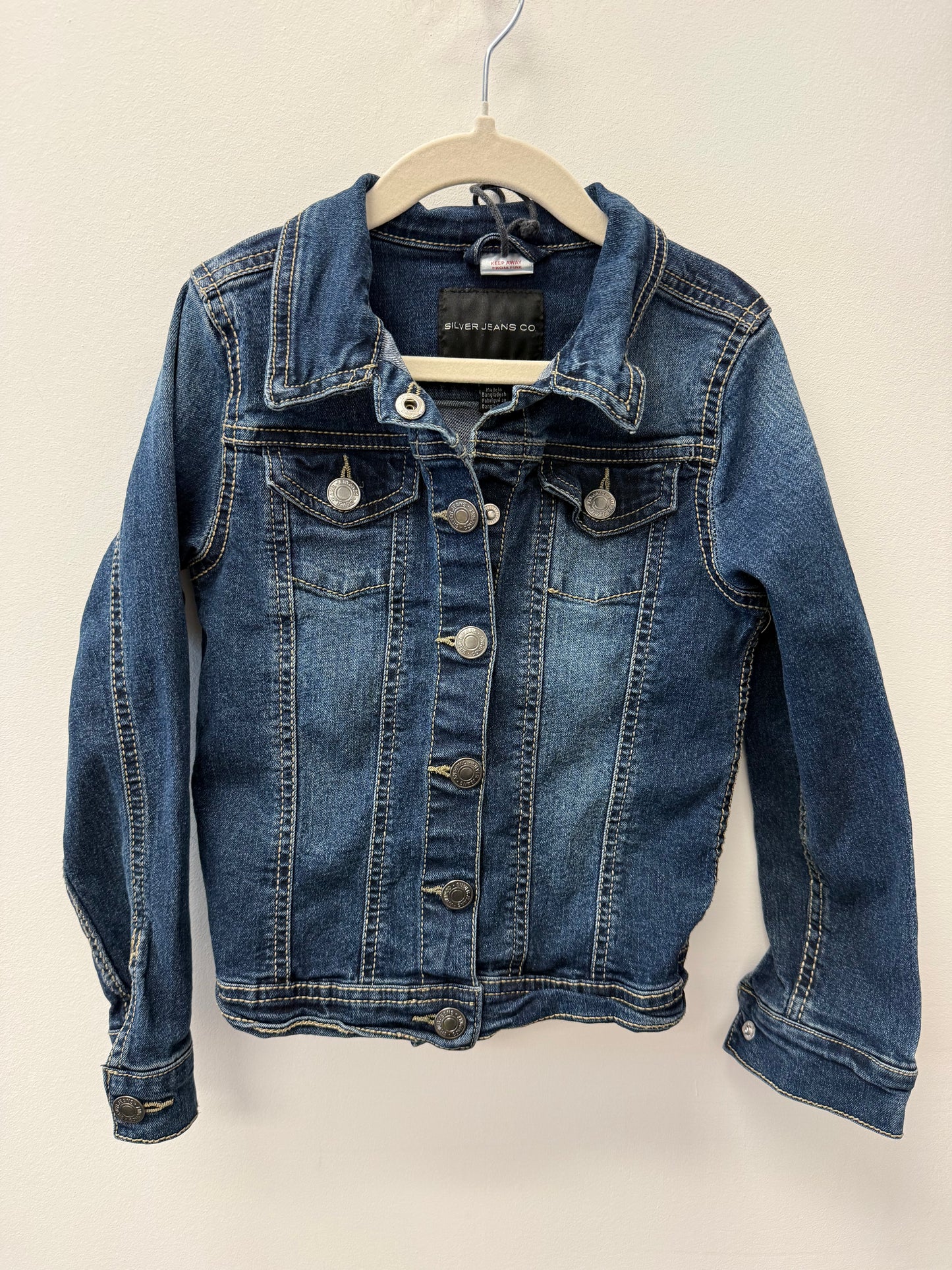 NEW SILVER JEANS JEAN JACKET SIZE 6