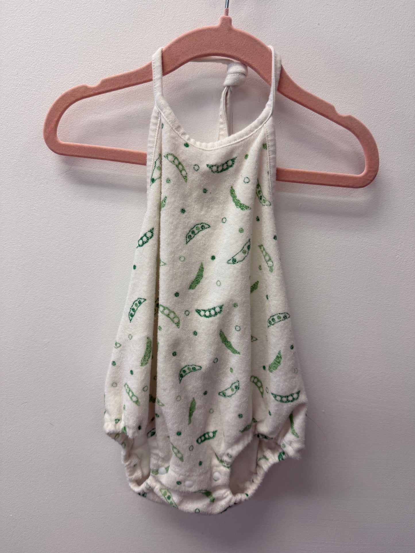 UNKNOWN BRAND PEAS HALTER ROMPER SIZE 6-12M