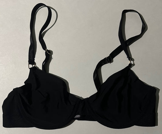 *Adult* Pepper, Black Bra - Size 32A