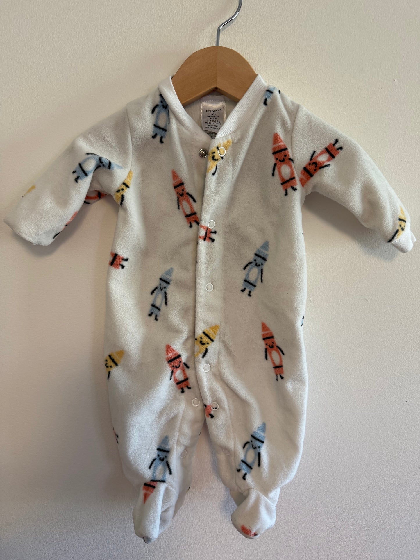 CARTERS FLEECE CRAYON SLEEPER SIZE NEWBORN