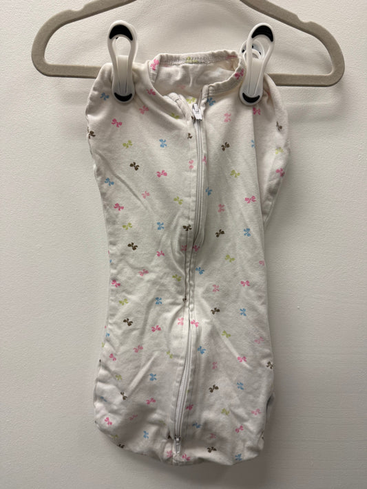 SWADDLE ME BOW SWADDLE SIZE NEWBORN