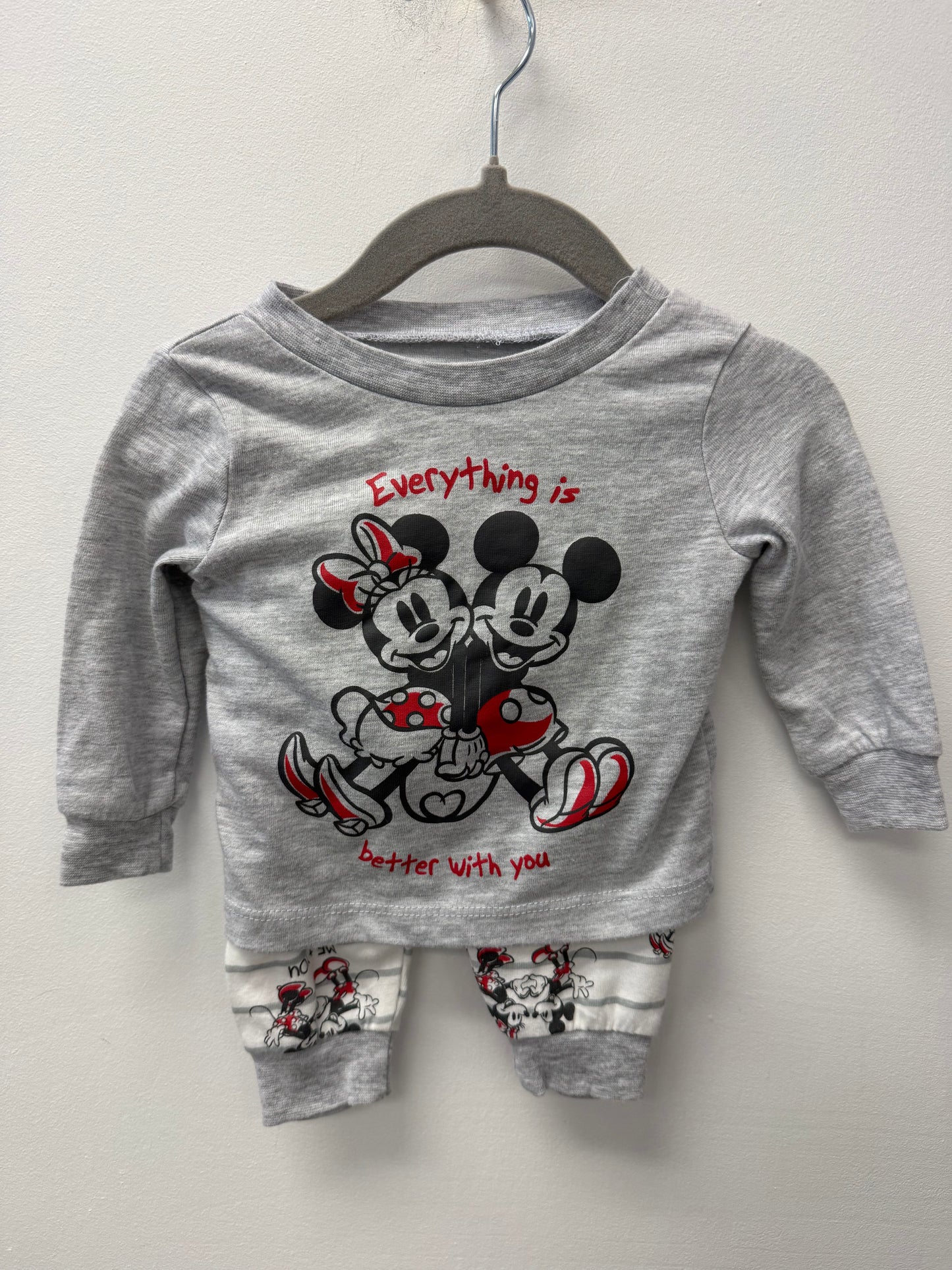 NWOT DISNEY 2 PIECE SIZE 3-6M