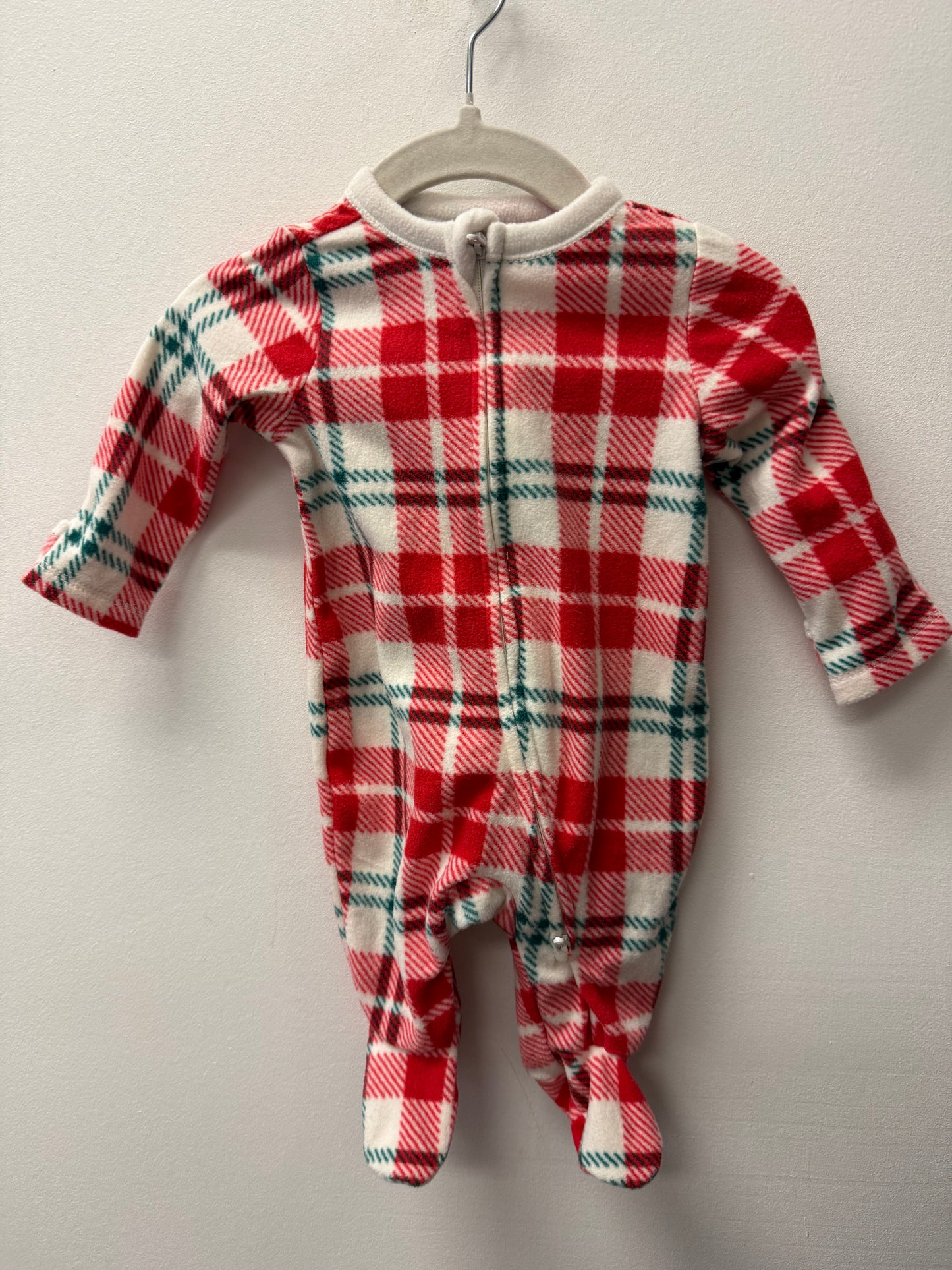 OLD NAVY FLEECE PLAID SLEEPER SIZE NEWBORN