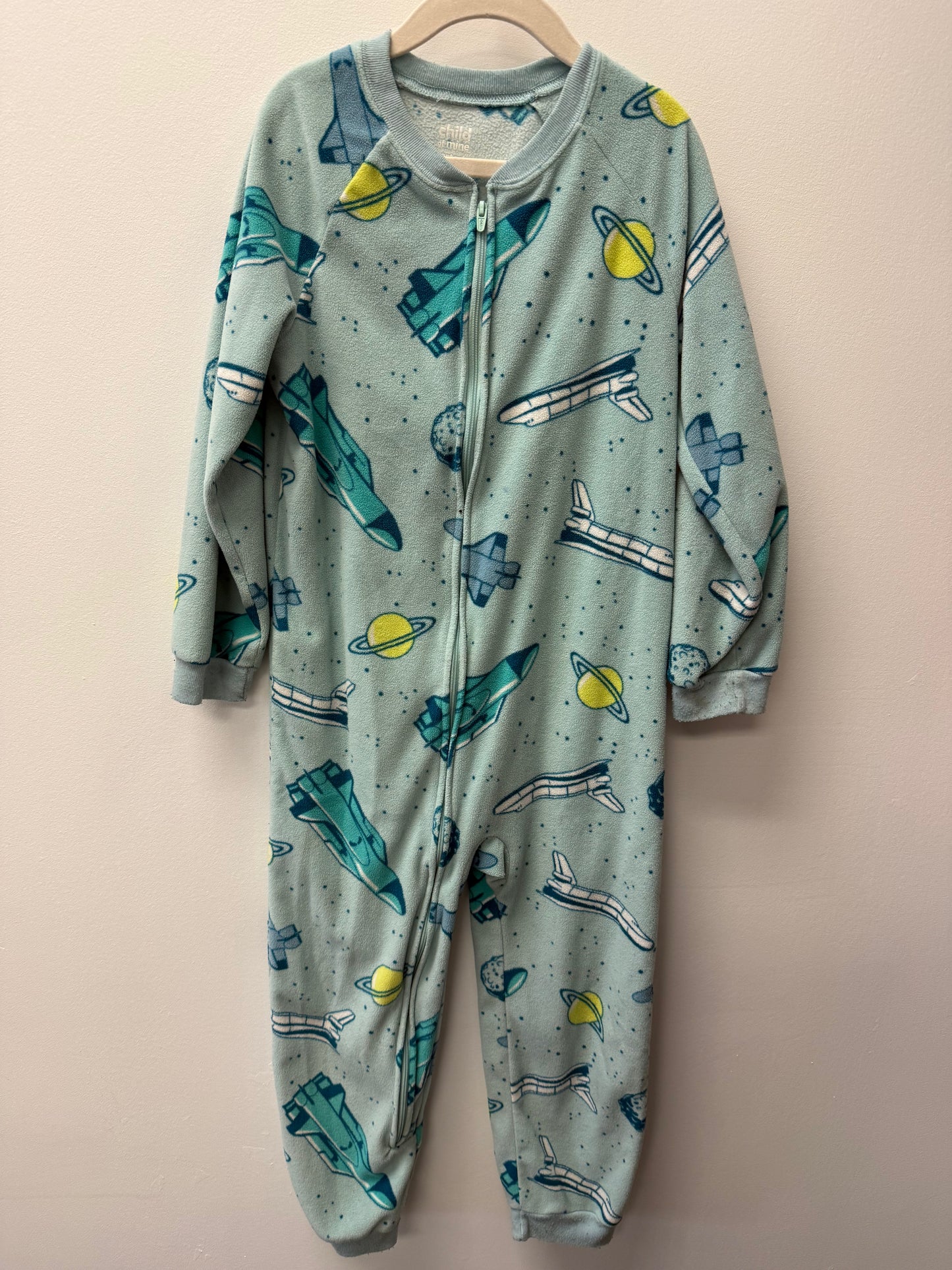 CARTERS FLEECE SPACE SLEEPER SIZE 6