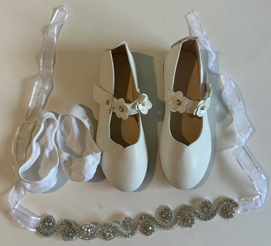 *New* Unknown Brand, White Socks, Dress Shoes, and Silver Beaded Accessory Set - Size 3