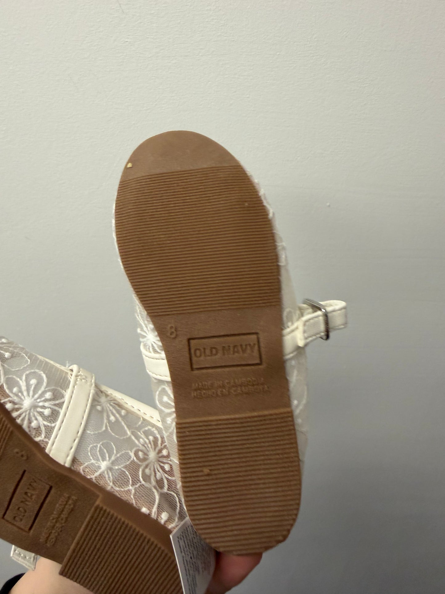 OLD NAVY WHITE SHEER SANDALS SIZE 8