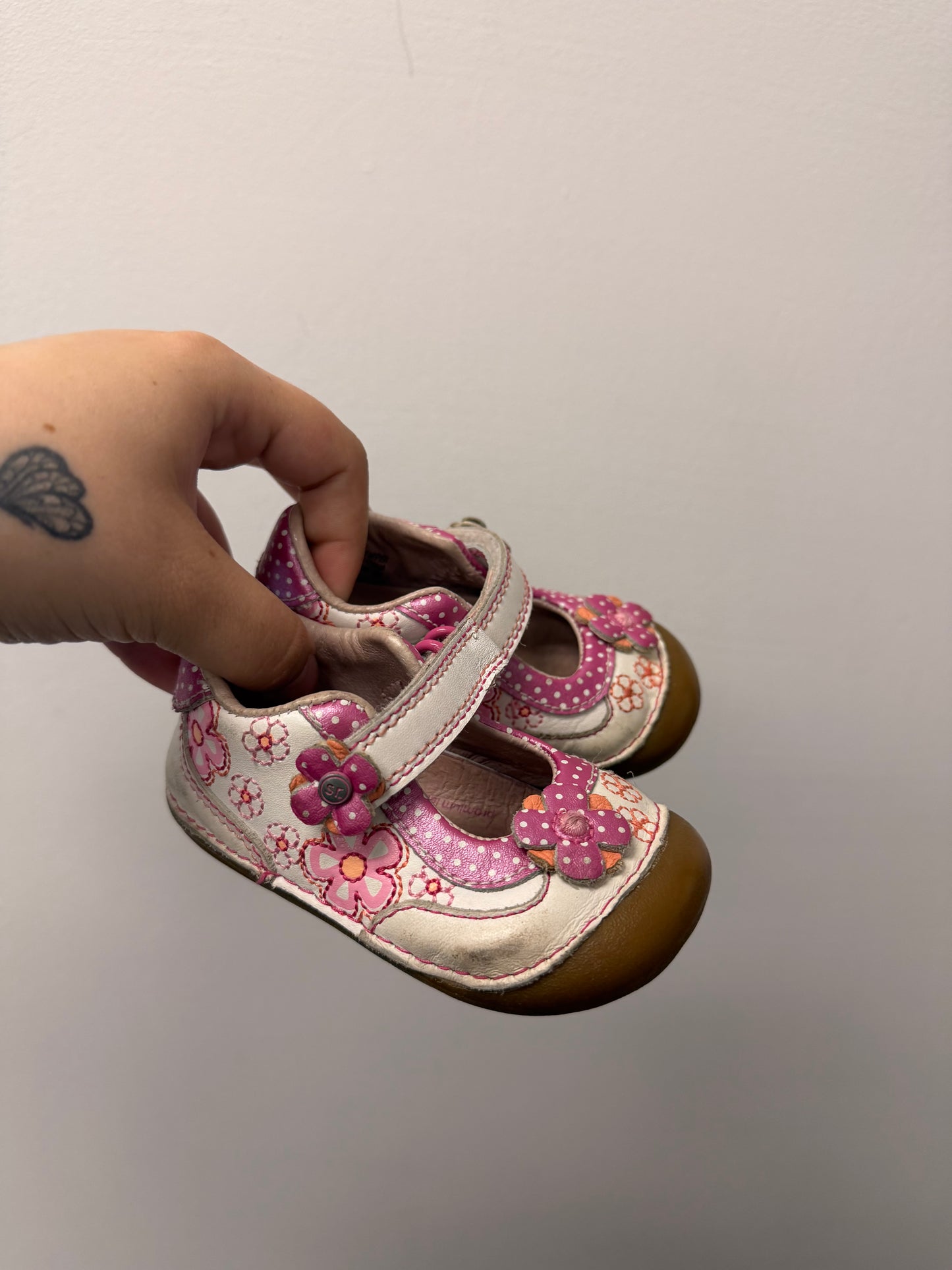 STRIDE RITE SANDALS SIZE 3.5