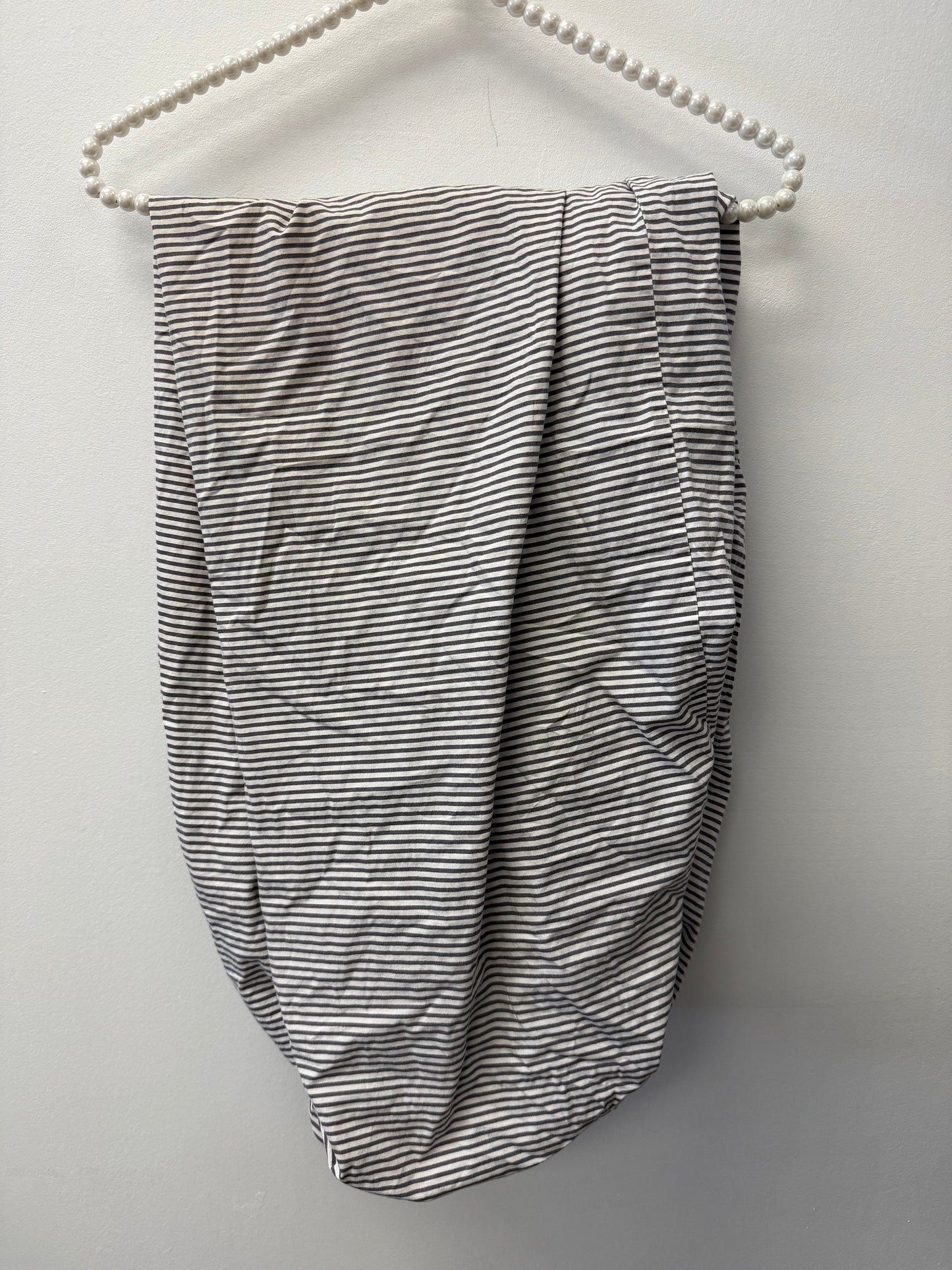 FLINK STRIPPED CRIB SHEET