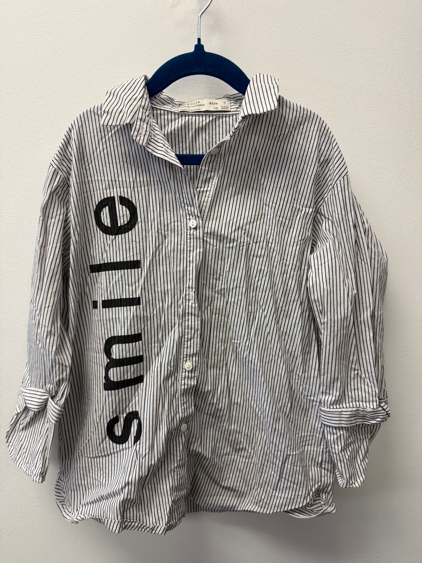 ZARA STRIPPED SMILE BUTTON UP SIZE 7