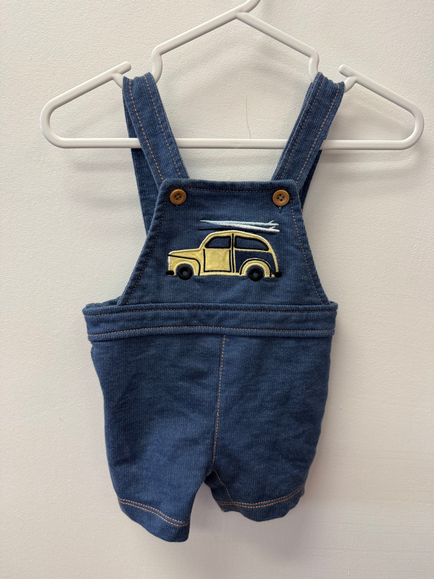PEKKLE CAR SHORTALLS SIZE 3M