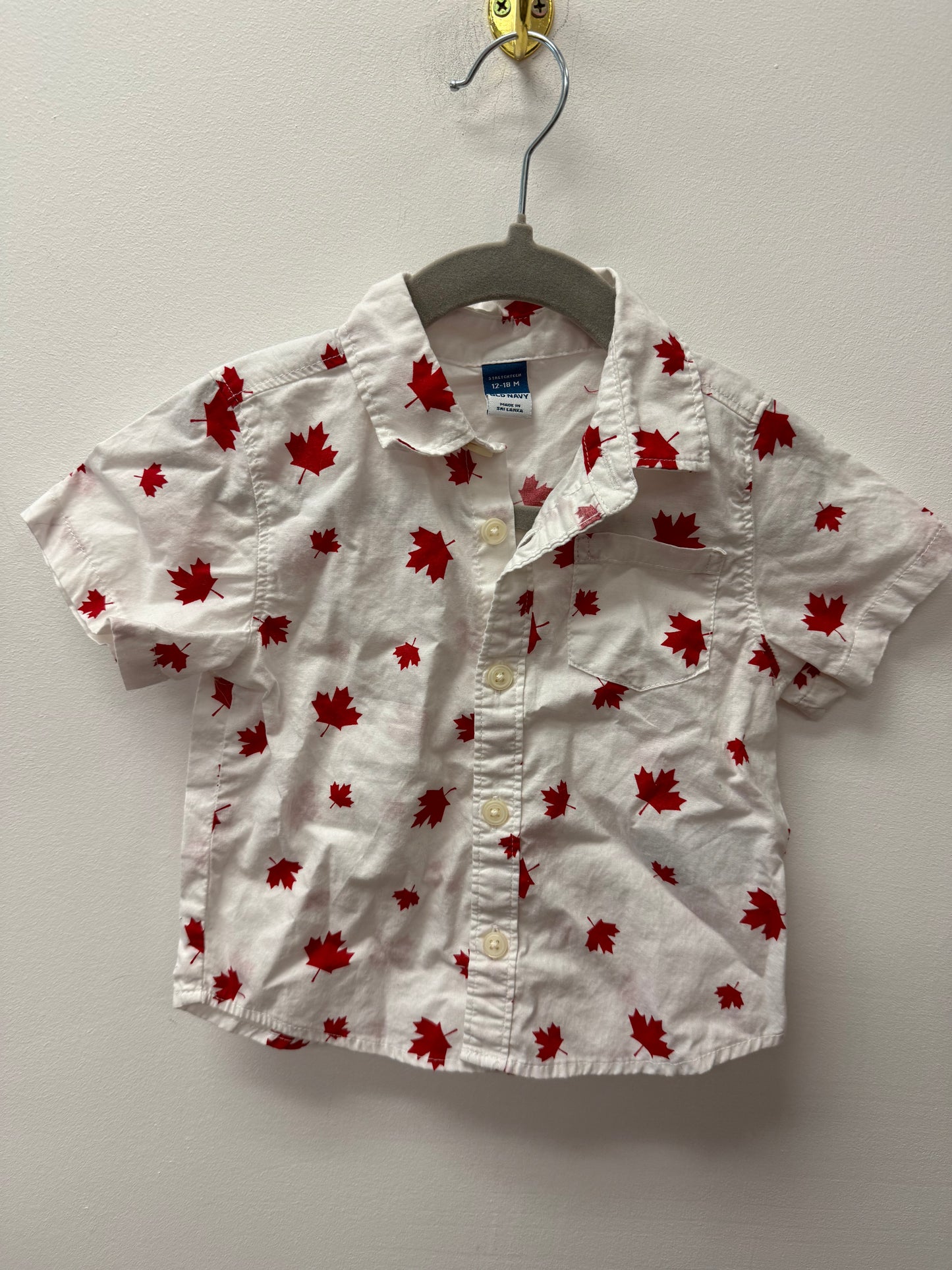 OLD NAVY CANADA LEAF BUTTON UP SIZE 12-18M