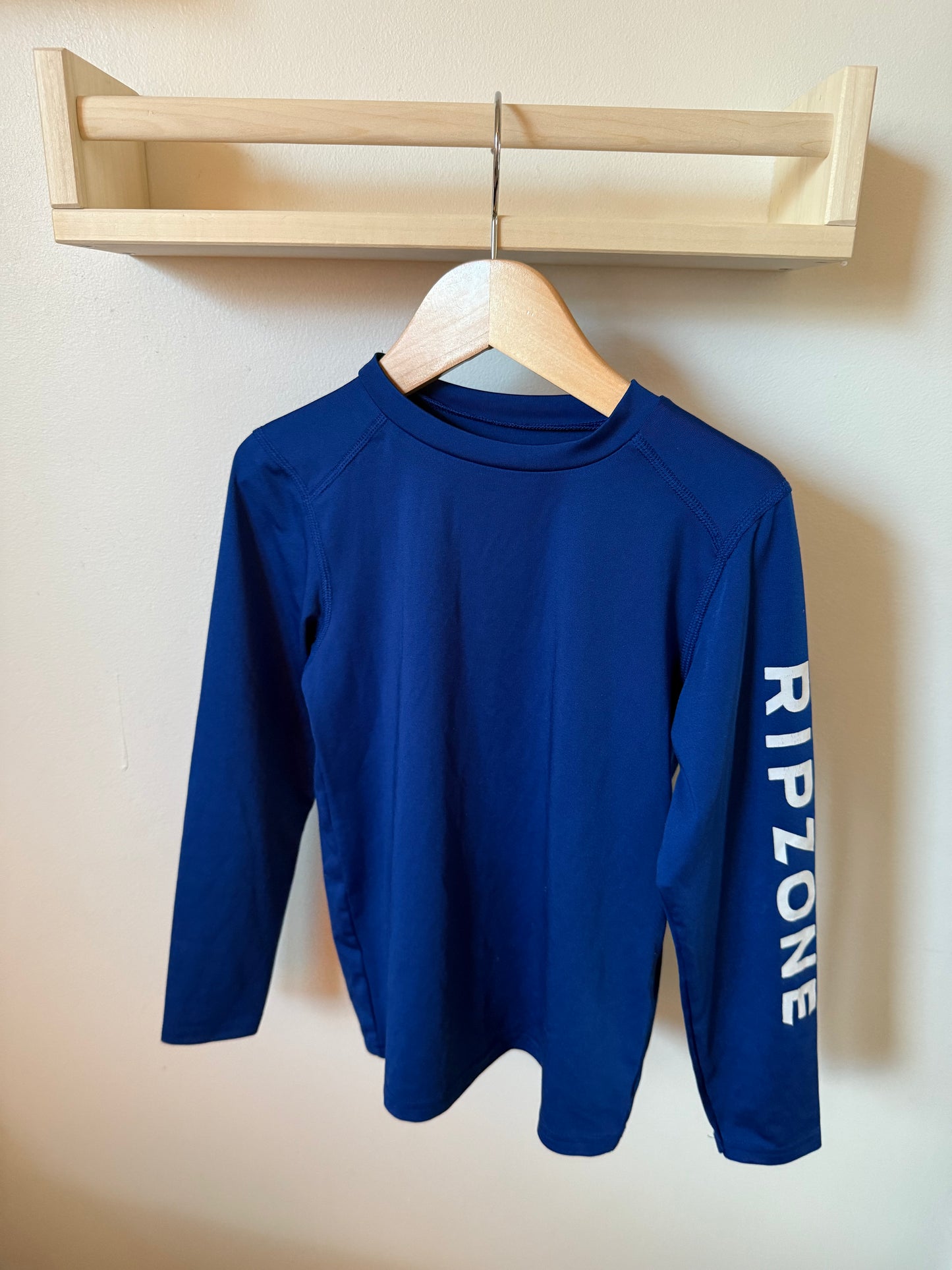 RIPZONE BLUE LONG SLEEVE SIZE 5-6