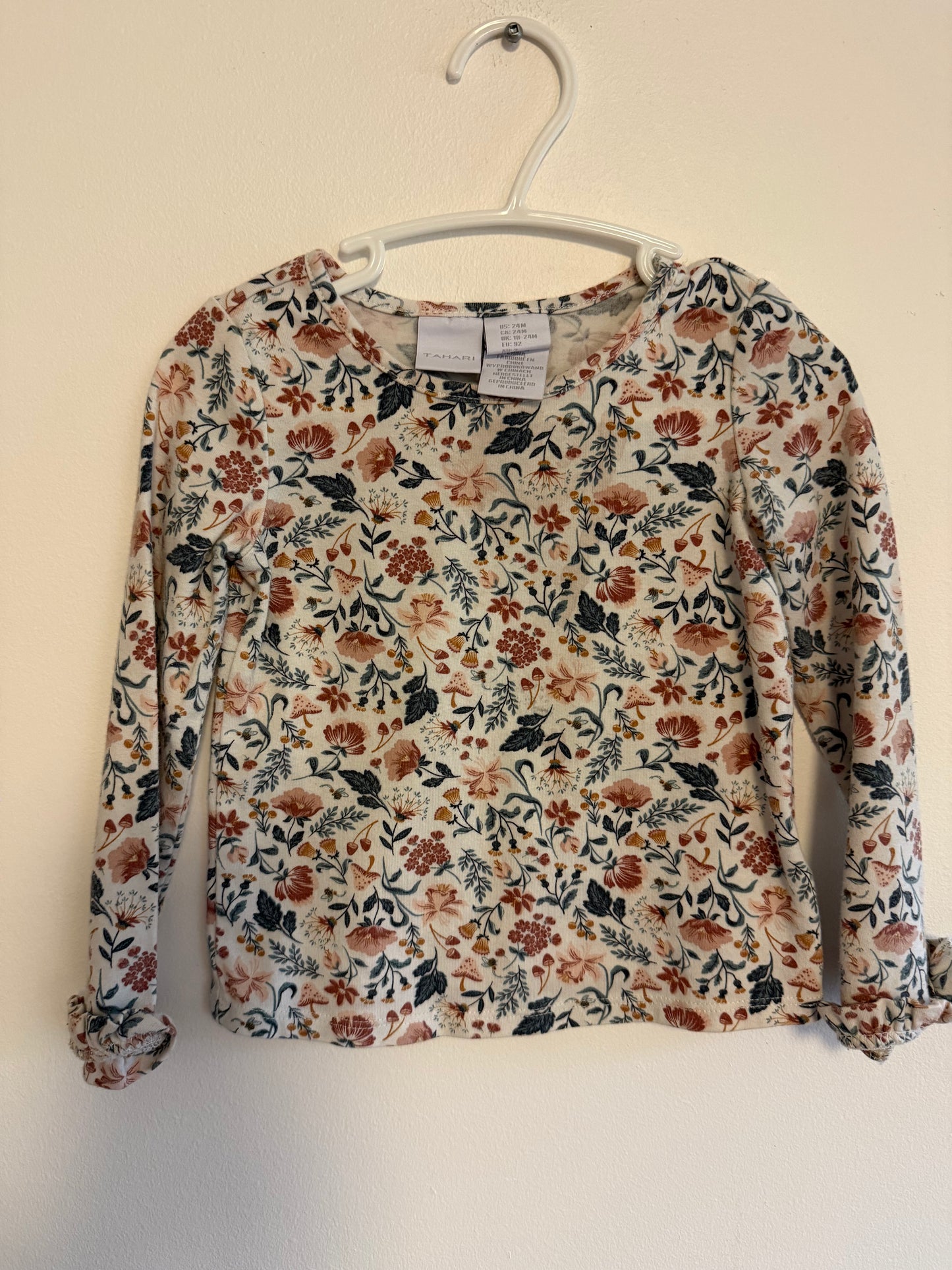 NWOT TAHARI FLARE ARM SHIRT SIZE 24M
