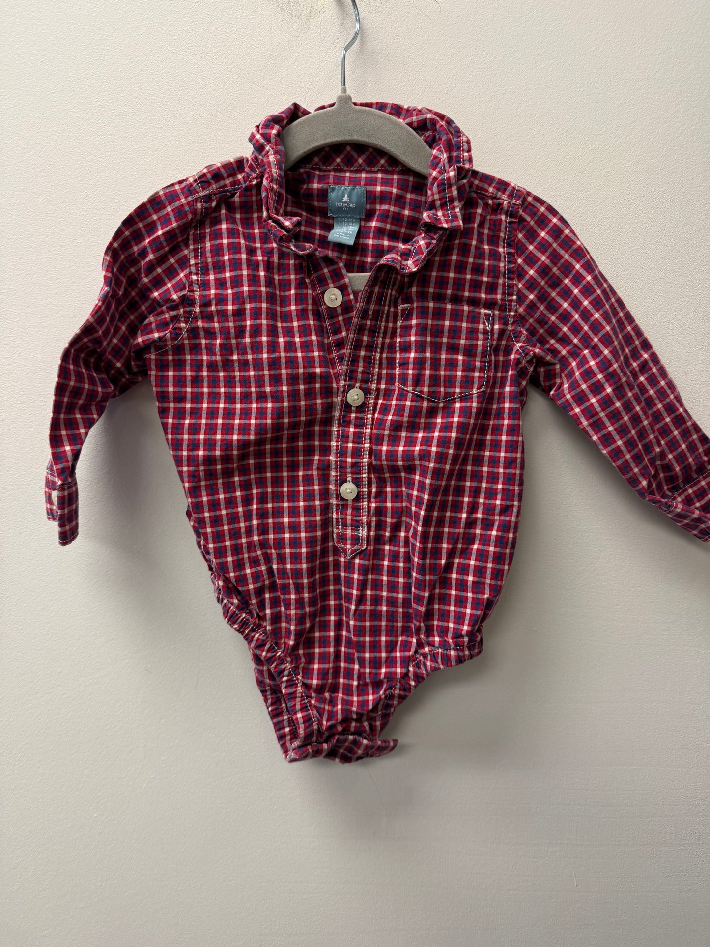 BABY GAP RED PLAID ONESIE SIZE 12-18M