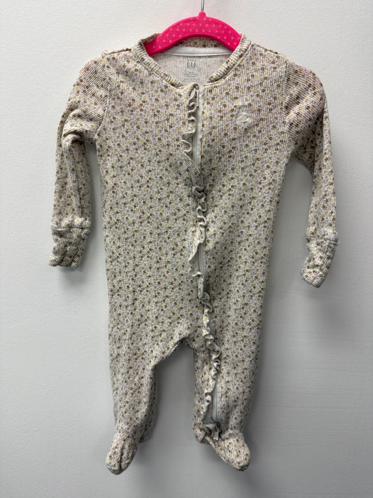 BABY GAP FLORAL SLEEPER SIZE 3-6M