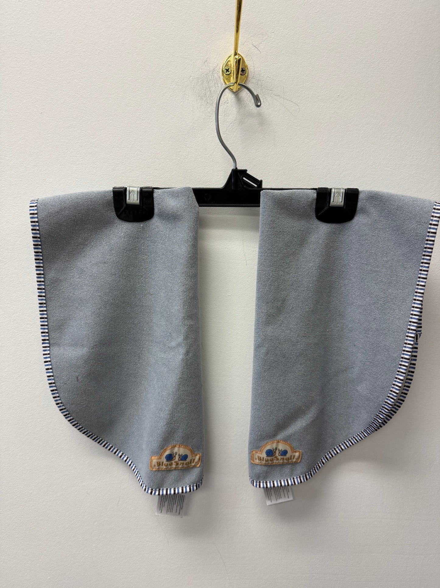 SET OF BURP CLOTHES