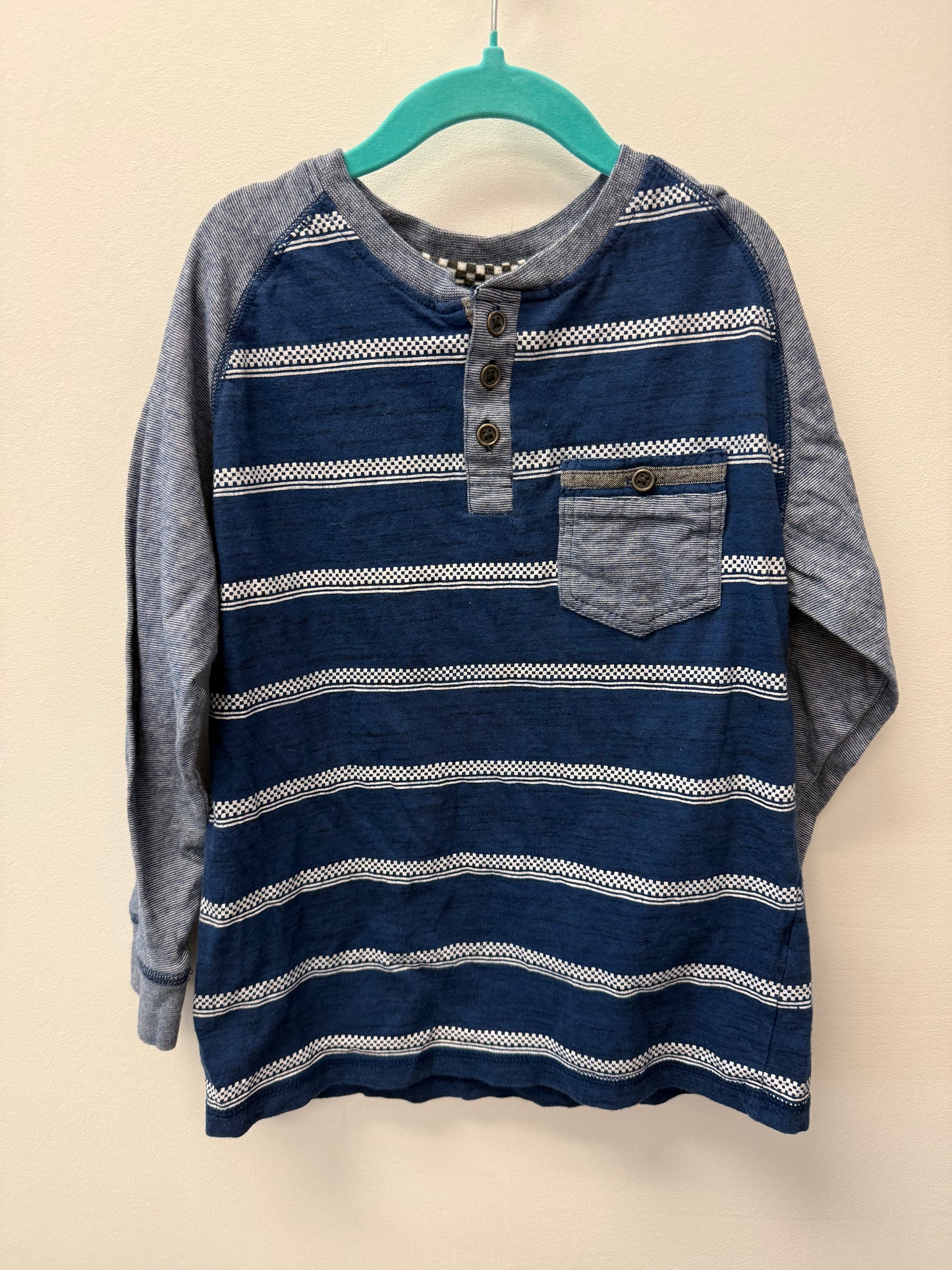 DISTORSION LONG SLEEVE SIZE 8