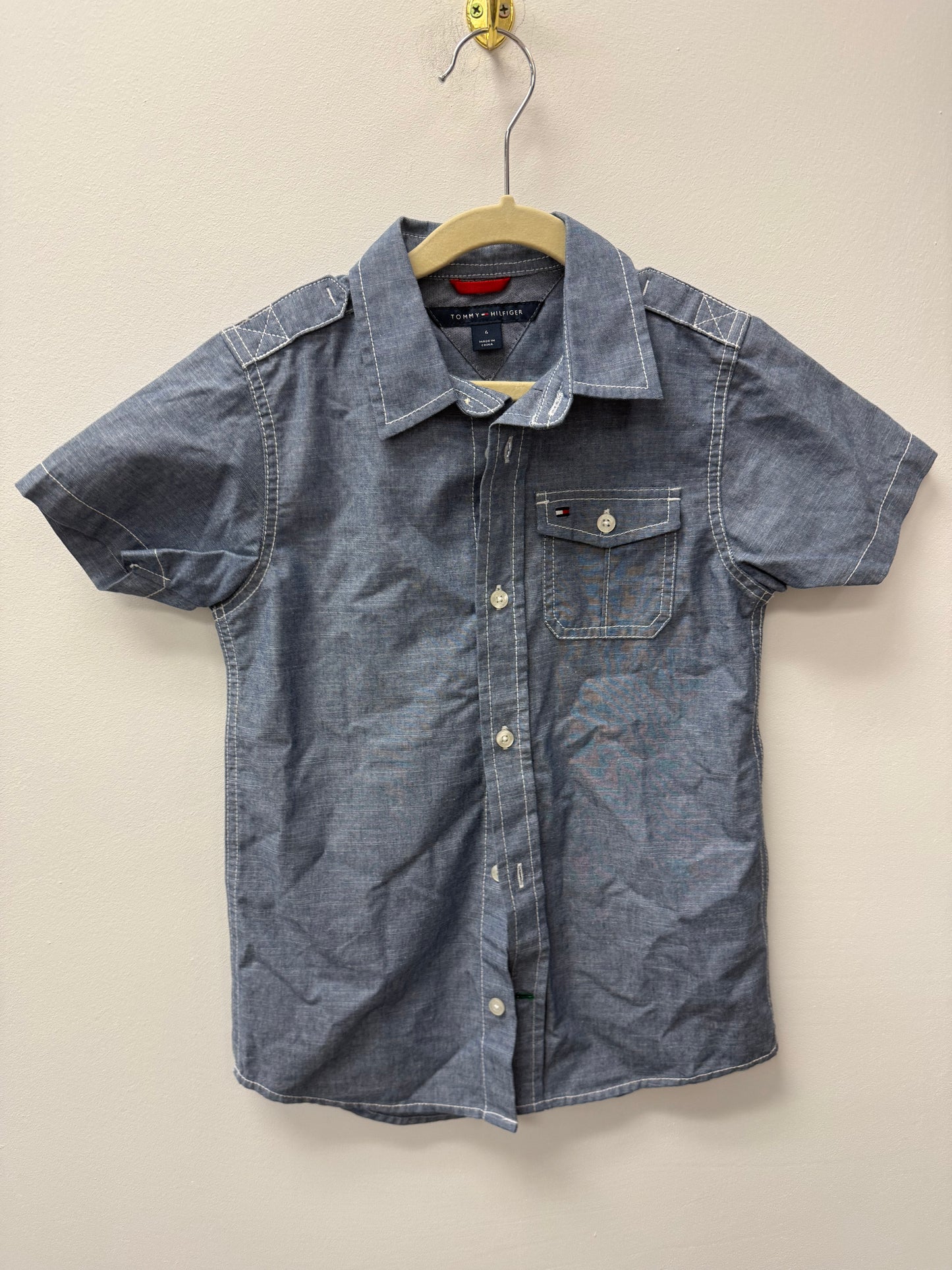 NWOT TOMMY BAHAMMA BUTTON UP SIZE 6
