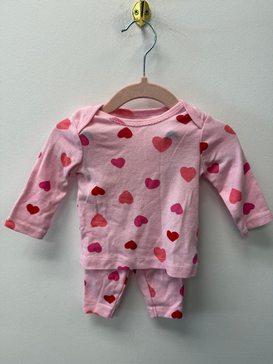 CARTERS HEARTS OUTFIT SIZE 0-3M