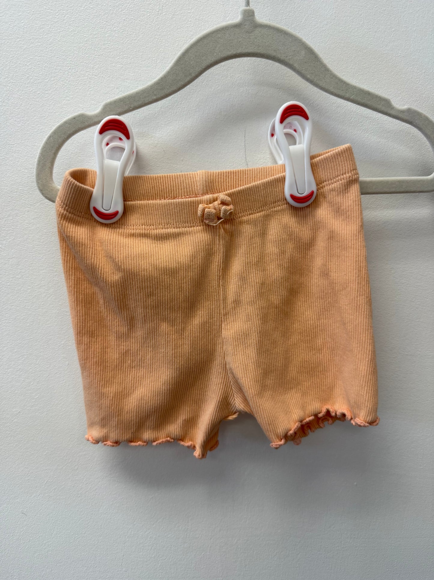 H&M PEACH COLOR BIKER SHORTS SIZE 9-12M
