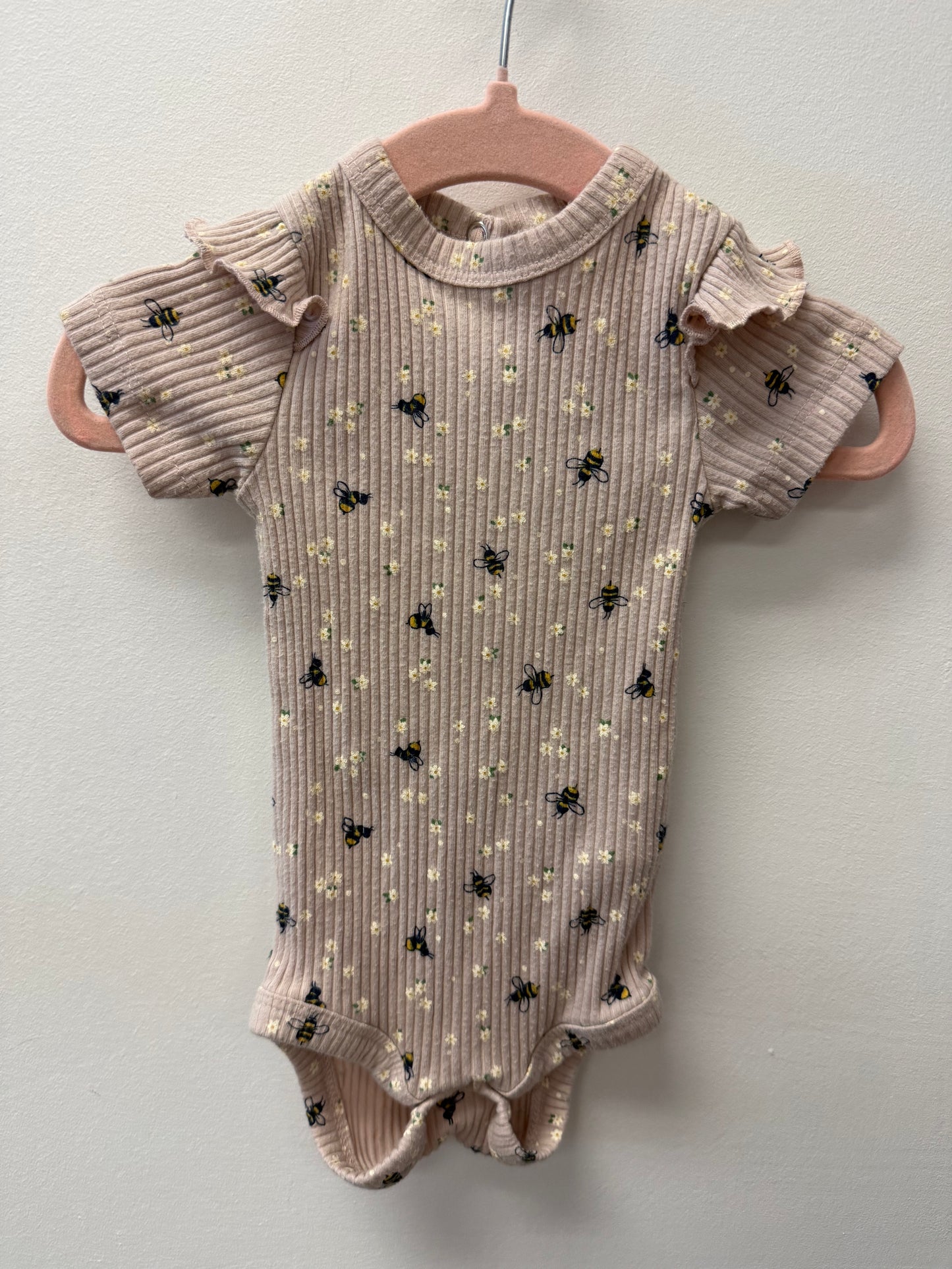 JOE FRESH RIBBED BEE ONESIE SIZE 0-3M