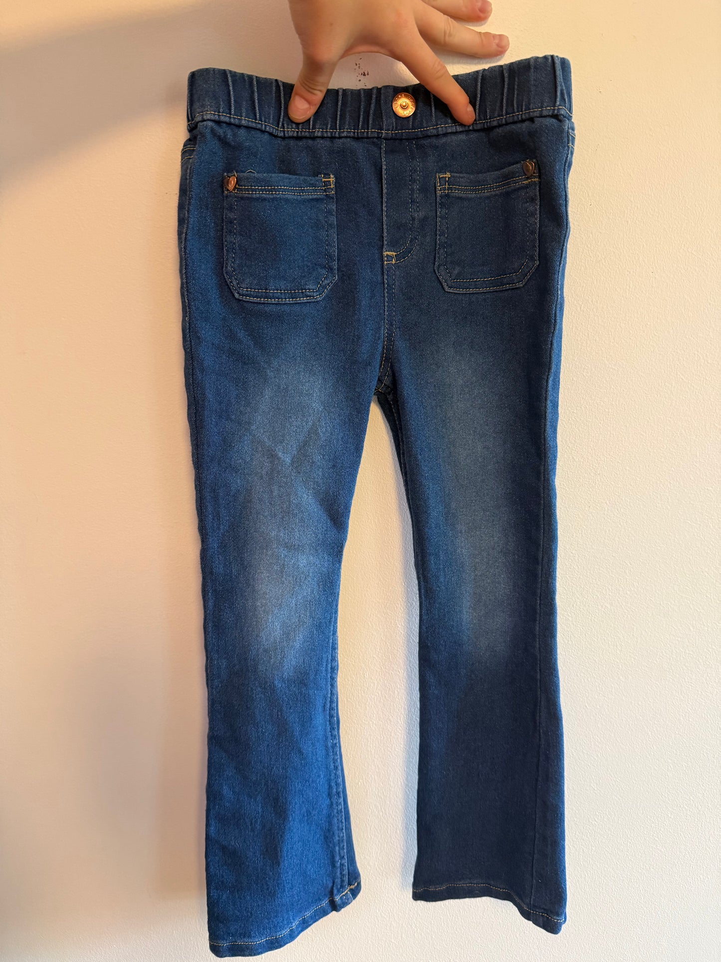 NANETTE LEPORE FLARE JEANS SIZE 6