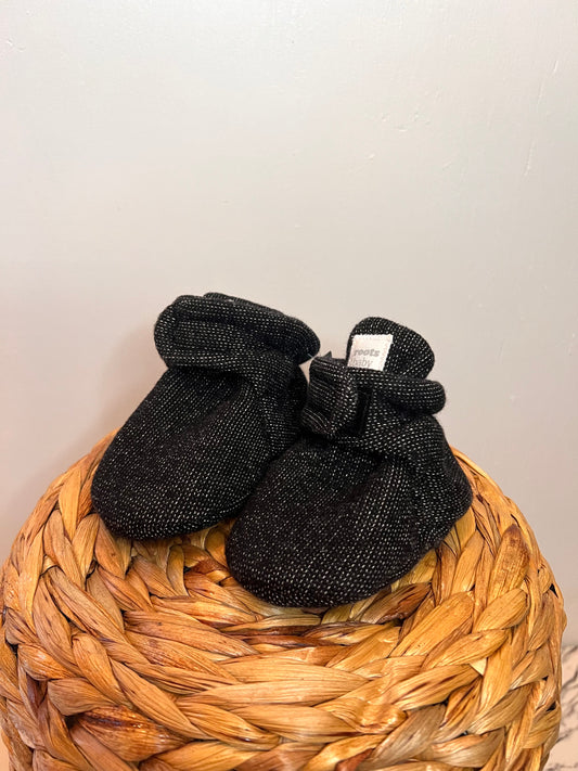 Roots brand new booties 0-6 months