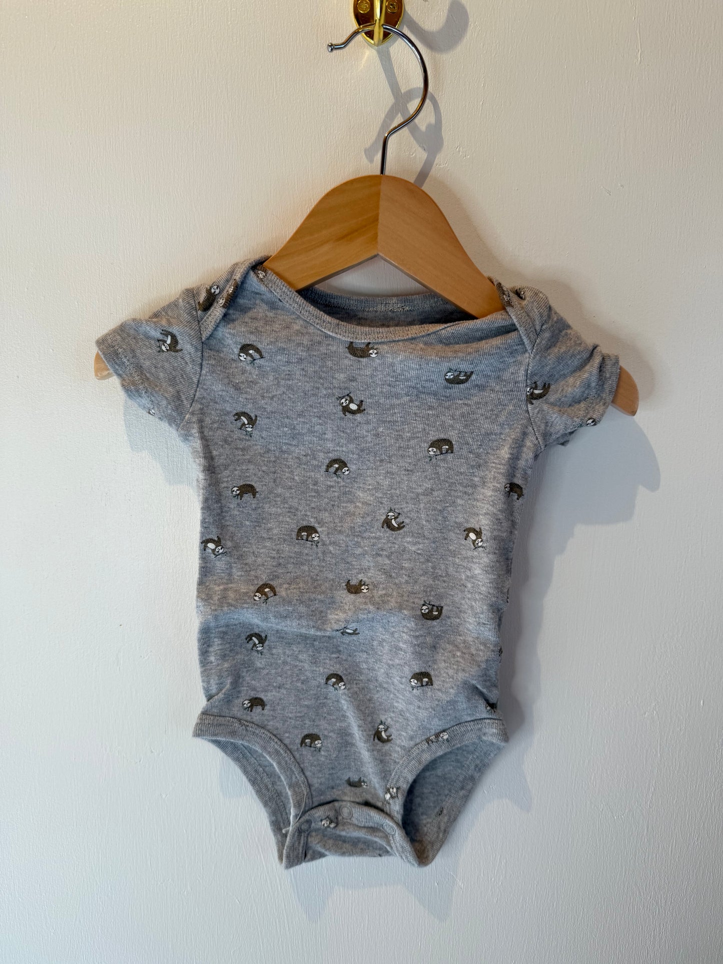 CARTERS SLOTH ONESIE 6M
