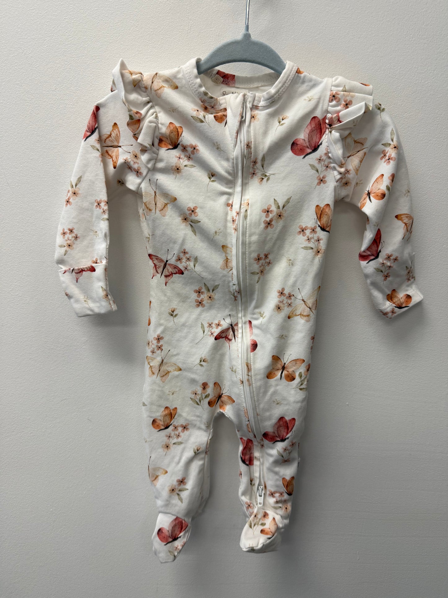 SNUGGLE HUNNY BUTTERFLY SLEEPER SIZE 0-3M