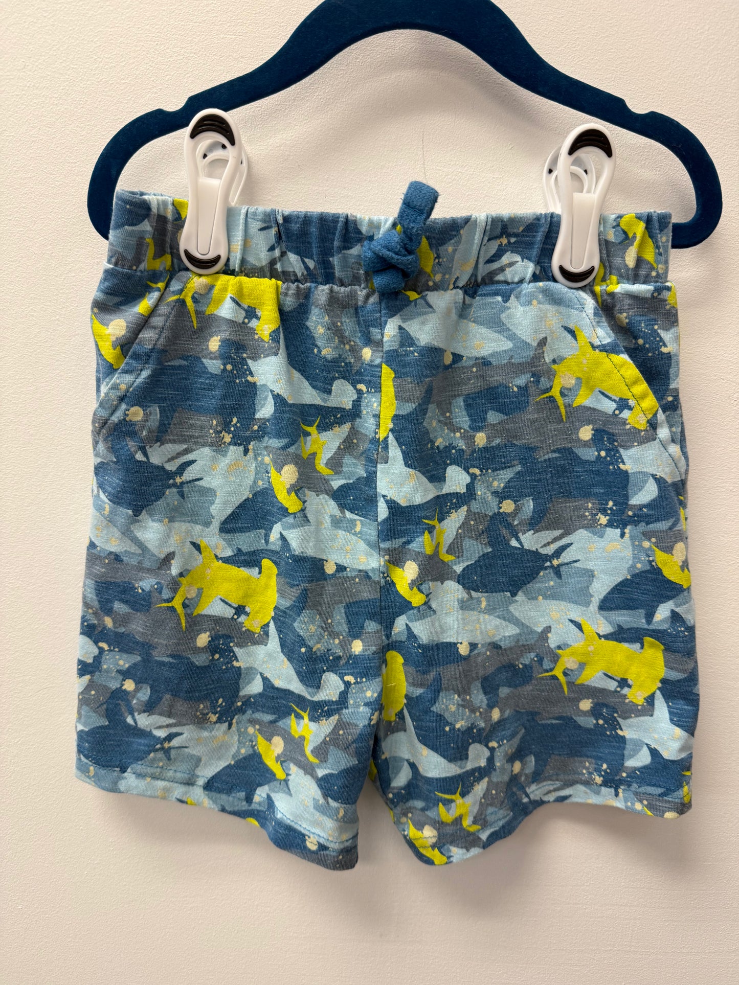 GEORGE SHARK SHORTS SIZE 5T