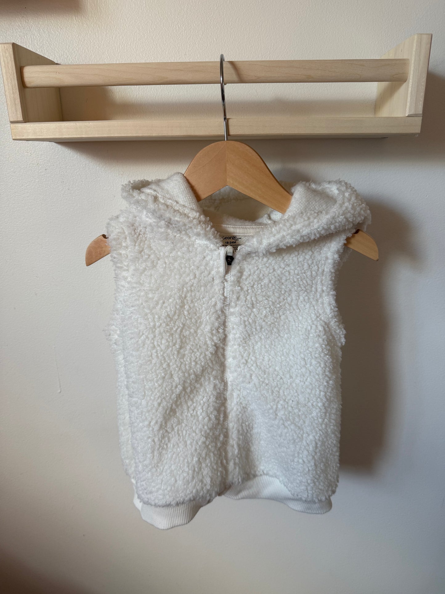 GEORGE FUZZY VEST 18-24M