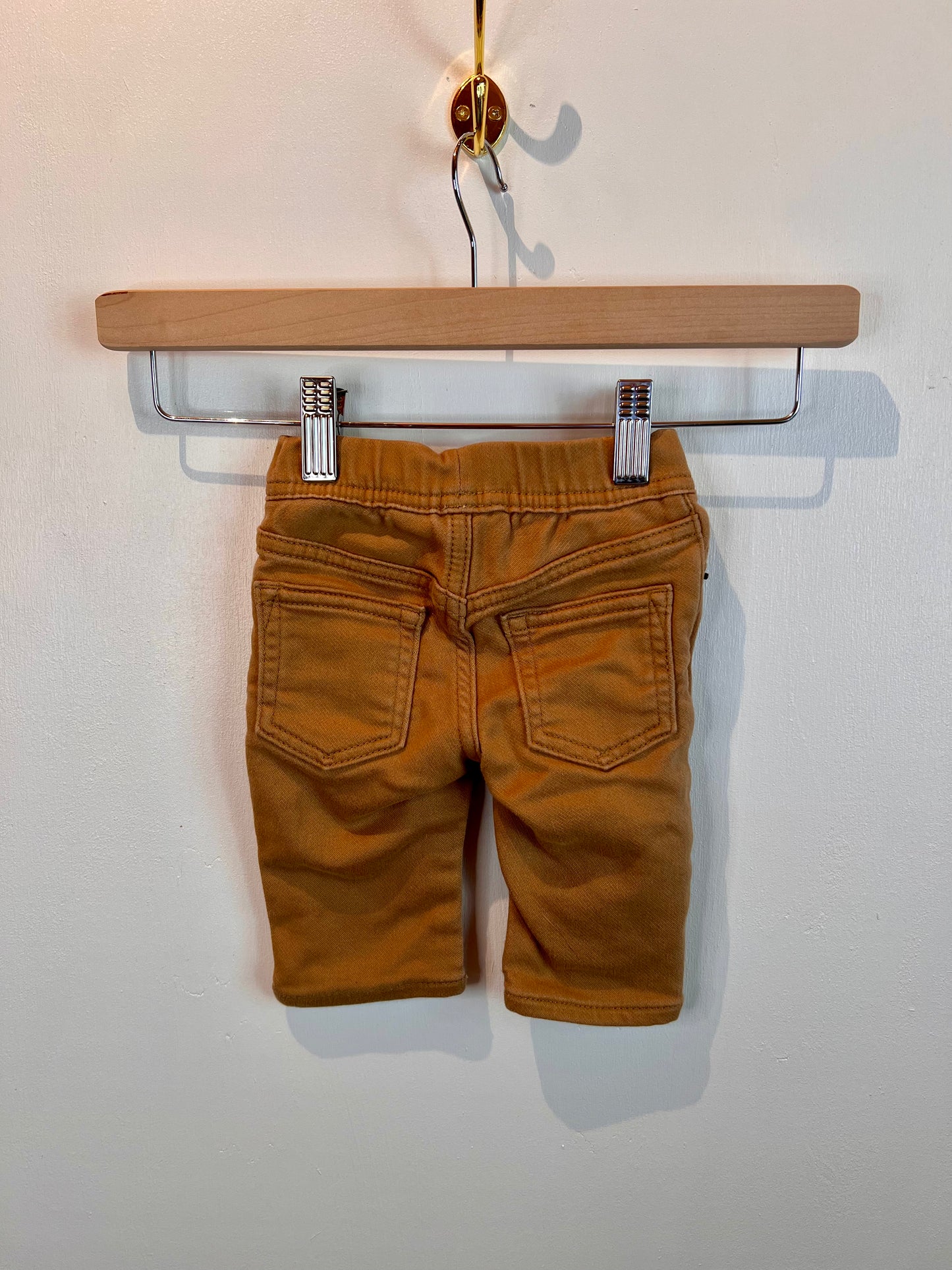 BABY GAP KHAKI COLOURED PANTS 0-3M