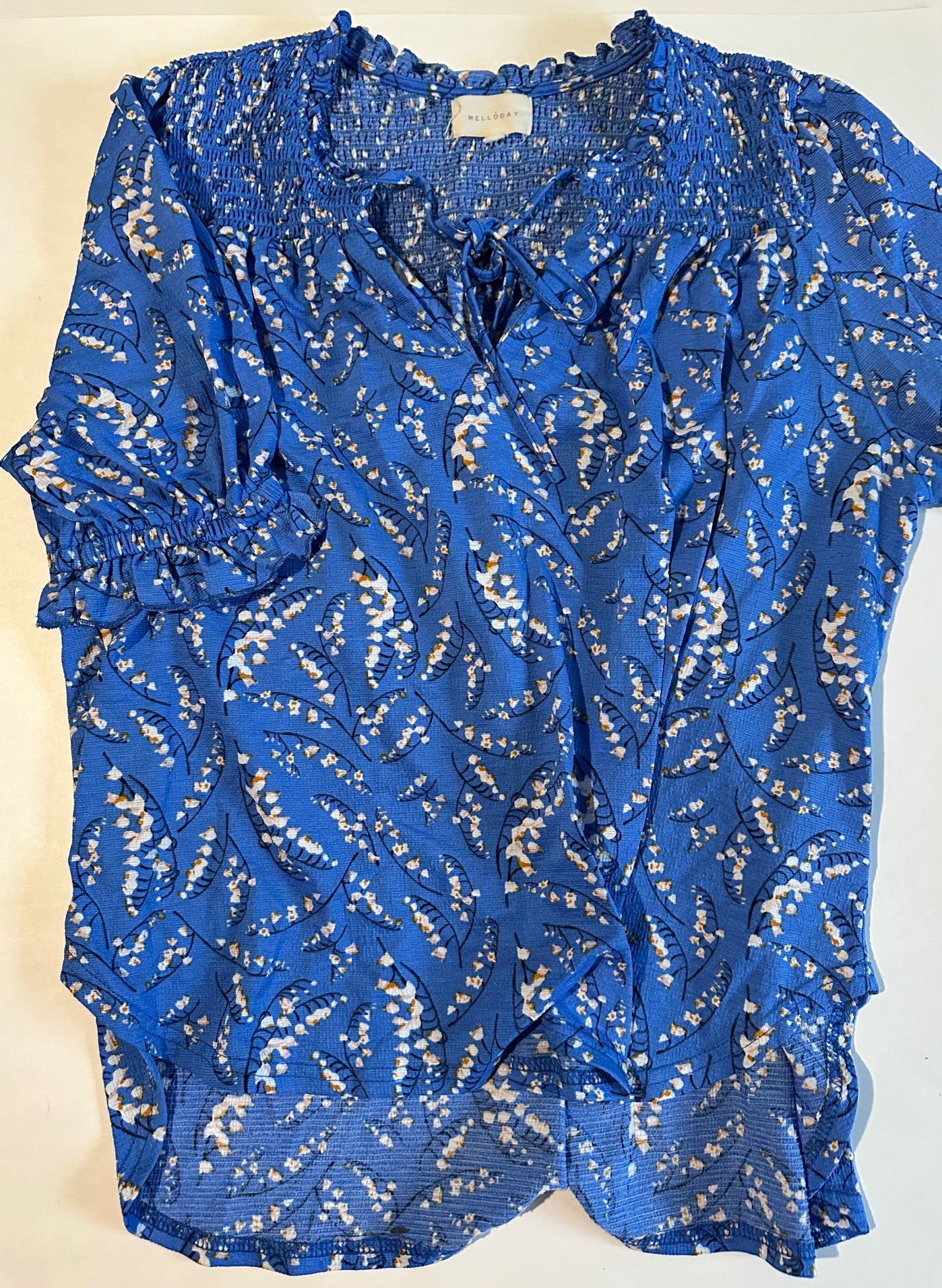 *Adult* Melloday, Blue Floral Top - Size Medium