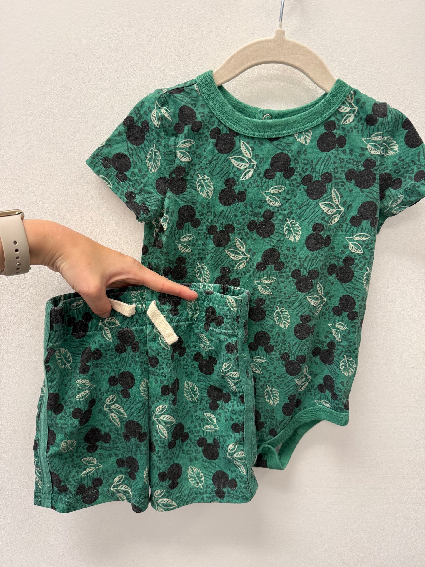 JOE FRESH MICKEY MOUSE OUTFIT SIZE 18-24M