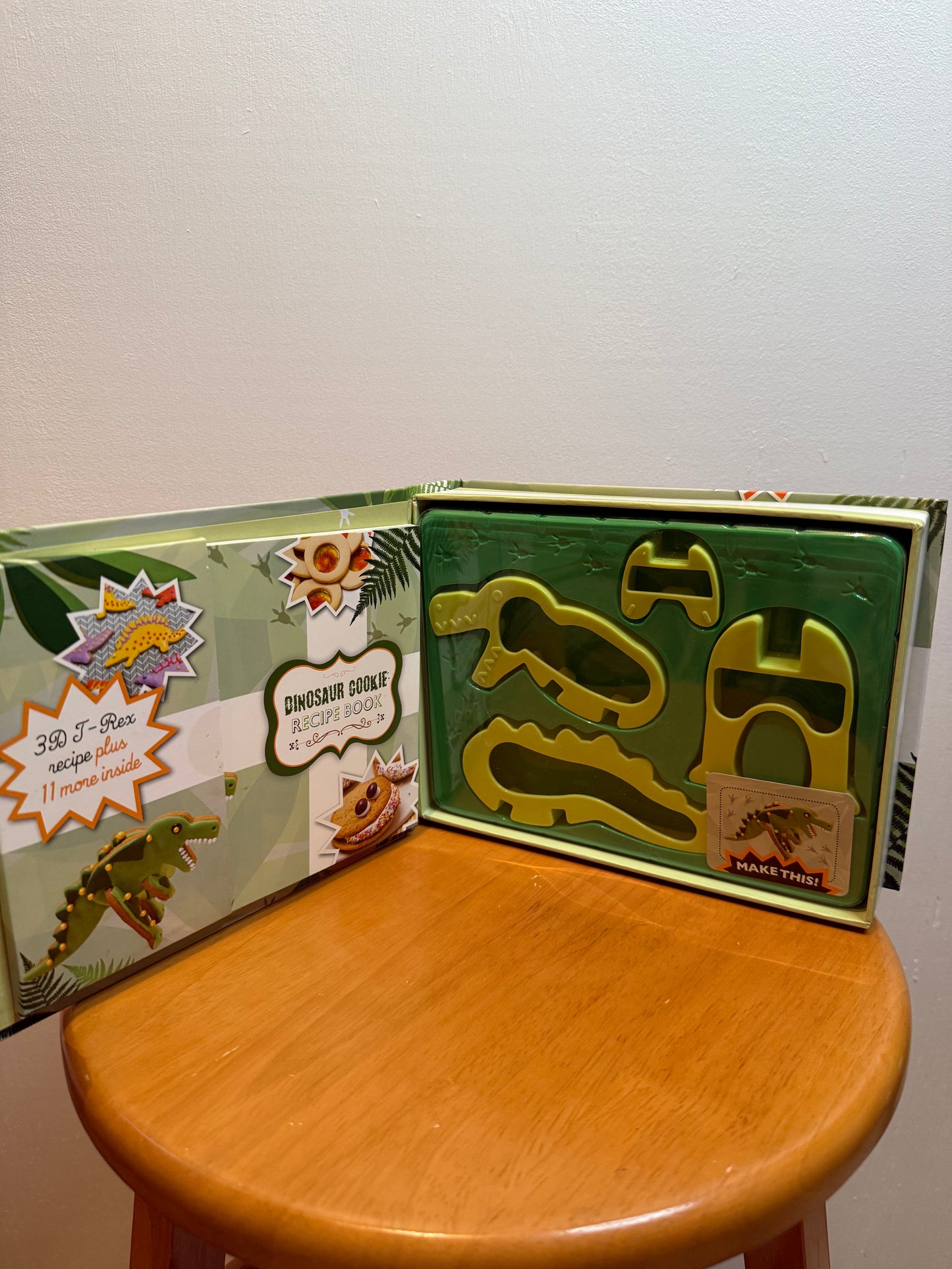 DINO 3D COOKIE KIT