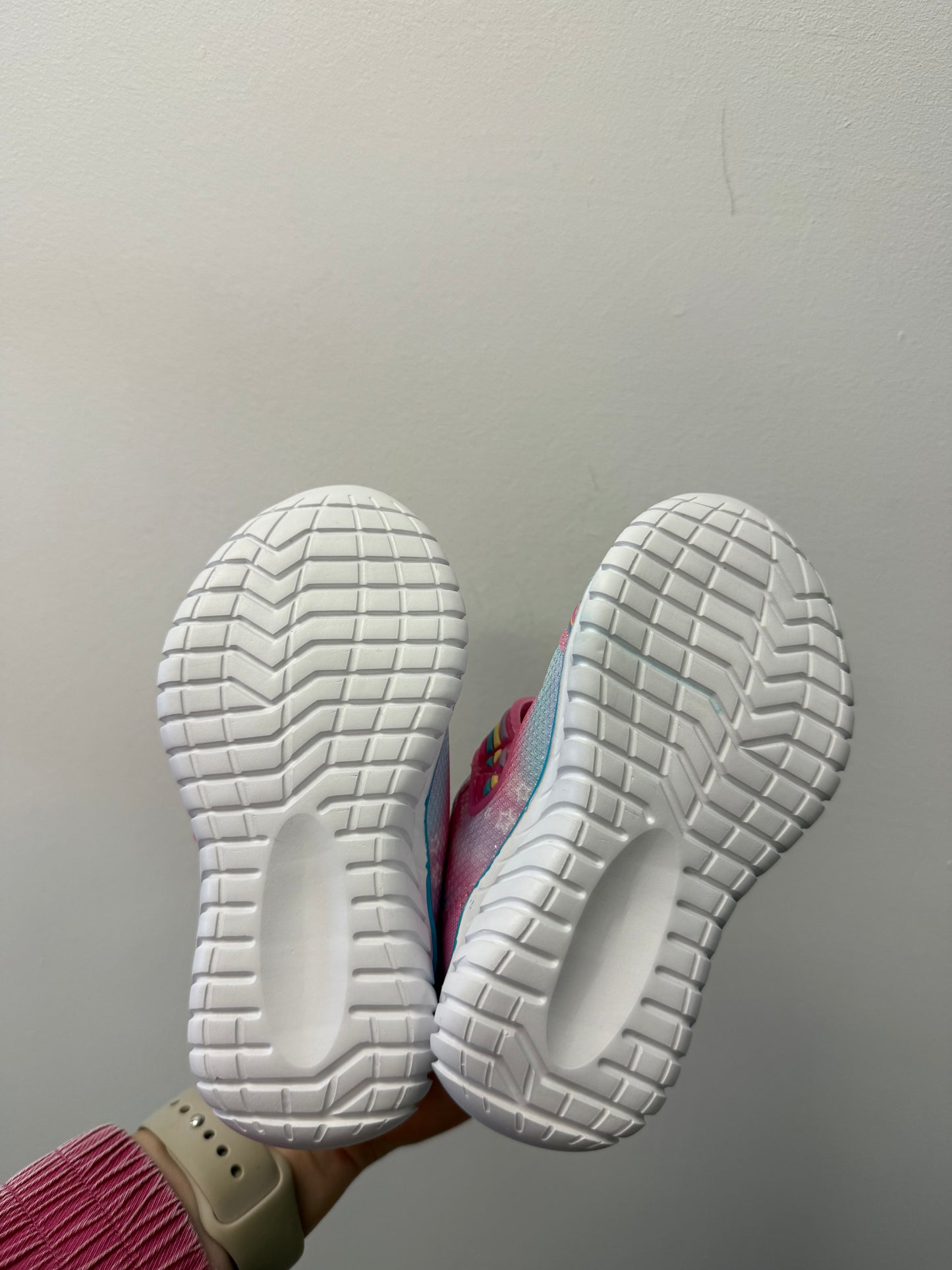 NEW TRX RUNNERS SIZE 7