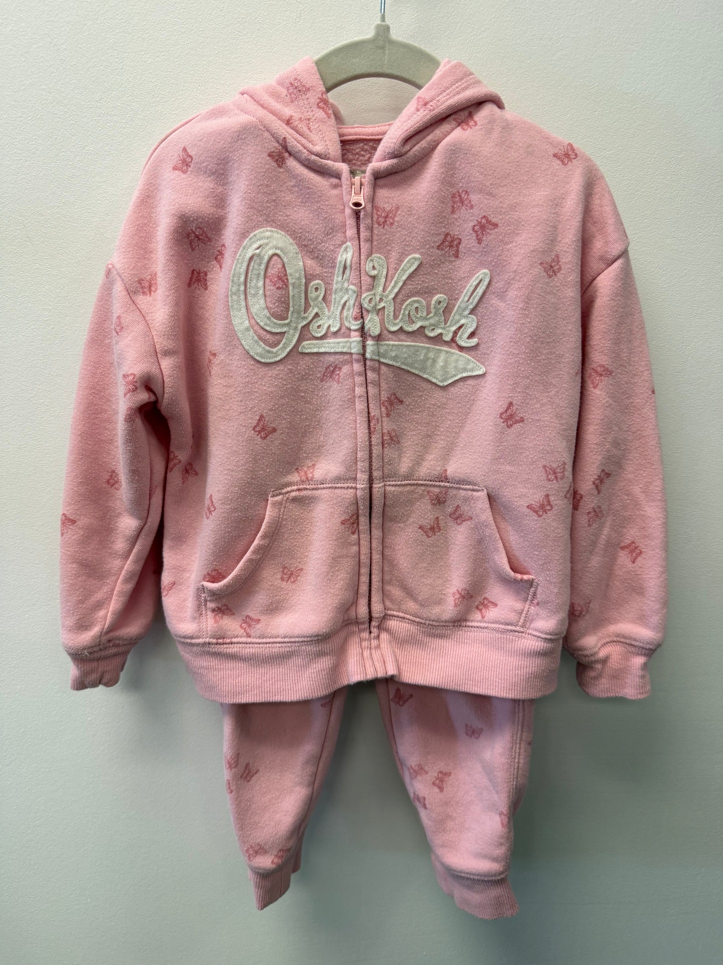 OSHKOSH BUTTERFLY SWEAT SUIT SIZE 3T