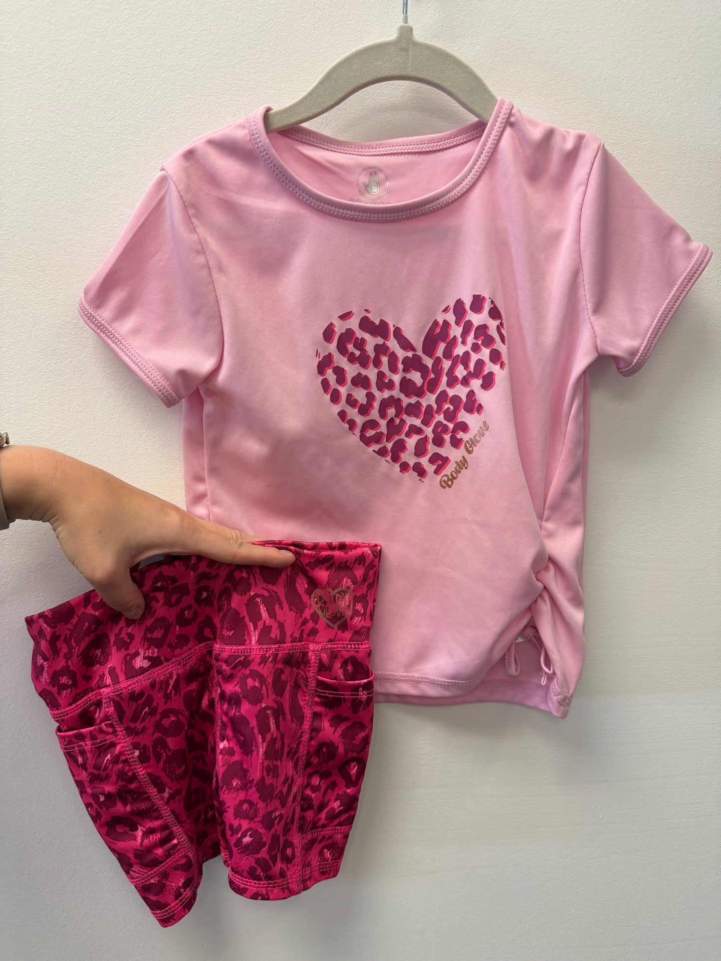 4 PIECE BODY GLOVE OUTFIT SIZE 4T