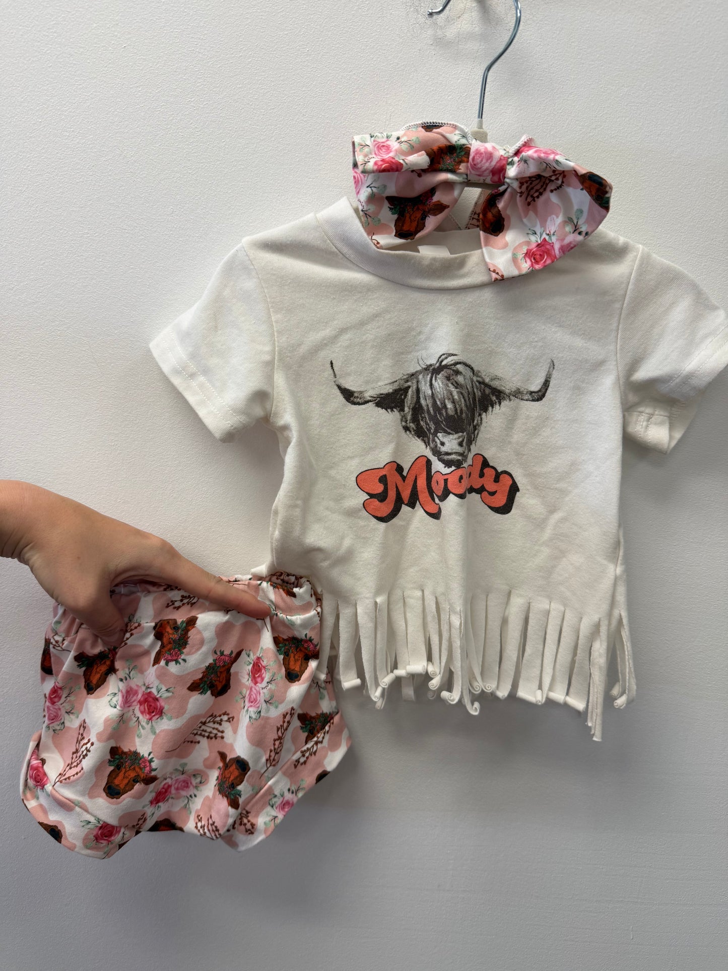 MOODY 3 PIECE OUTFIT SIZE 6-12M