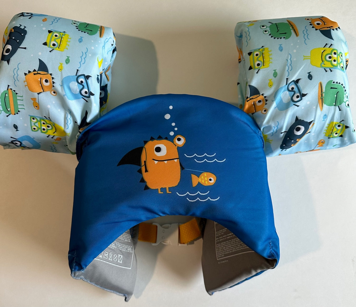 Spin Master, Blue Tropical Fish/Monsters Puddle Jumper 3355 Lbs