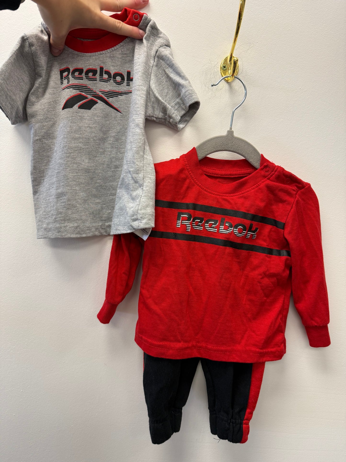 REEBOK 3 PIECE OUTFIT SIZE 6-9M