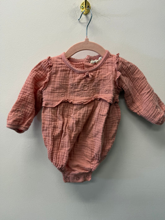 RABBIT + BEAR PINK LINEN ROMPER SIZE 3-6M
