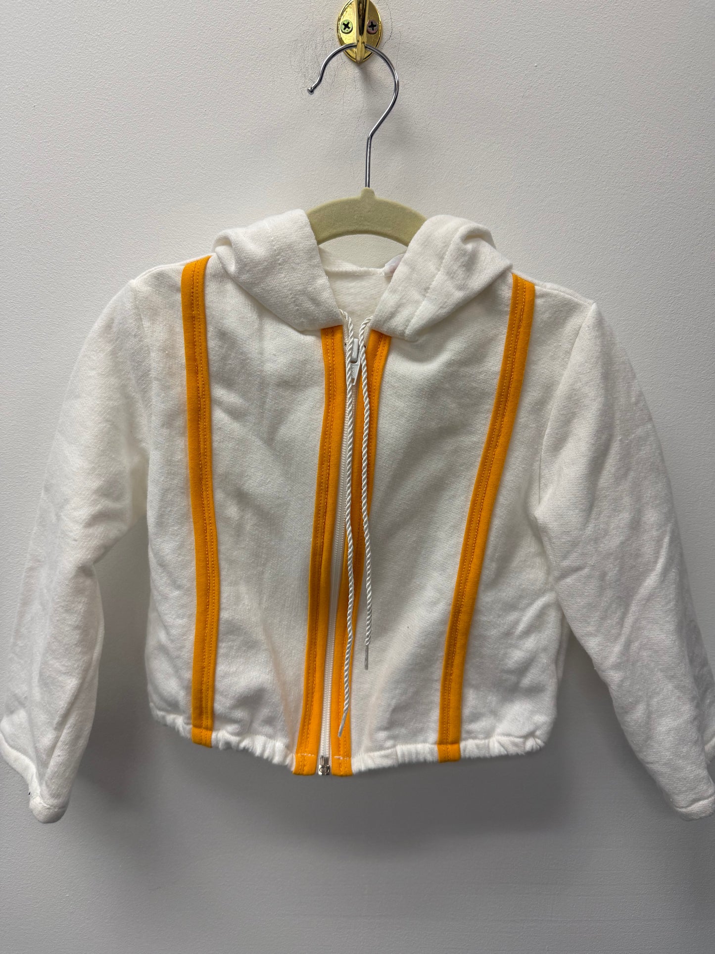 VINTAGE PETIT POUCET WHITE & YELLOW SWEATER SIZE 3T