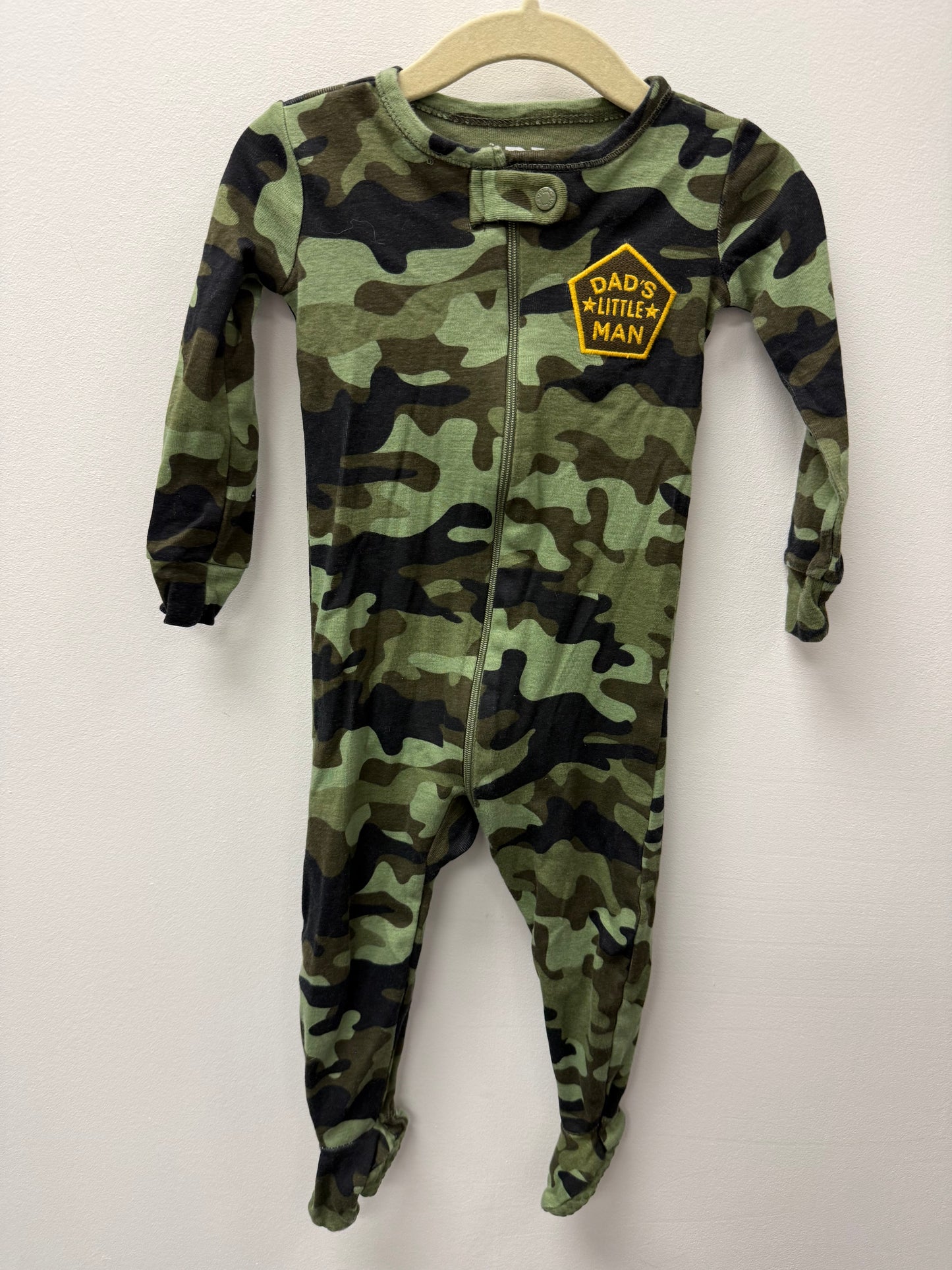 NWOT PJ PLACE CAMO SLEEPER SIZE 9-12M