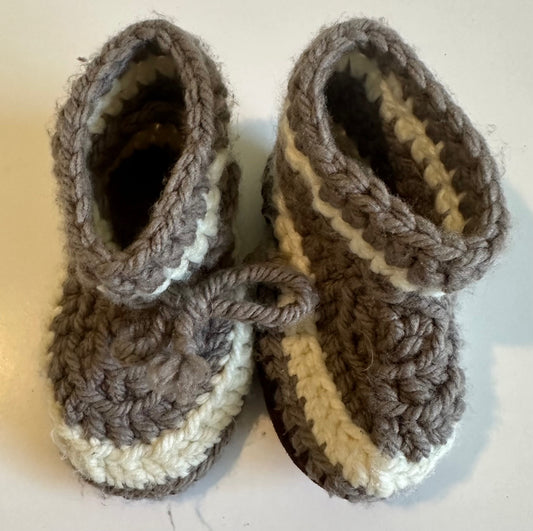 Unknown Brand, Brown and Cream Knitted Booties - Size 8T