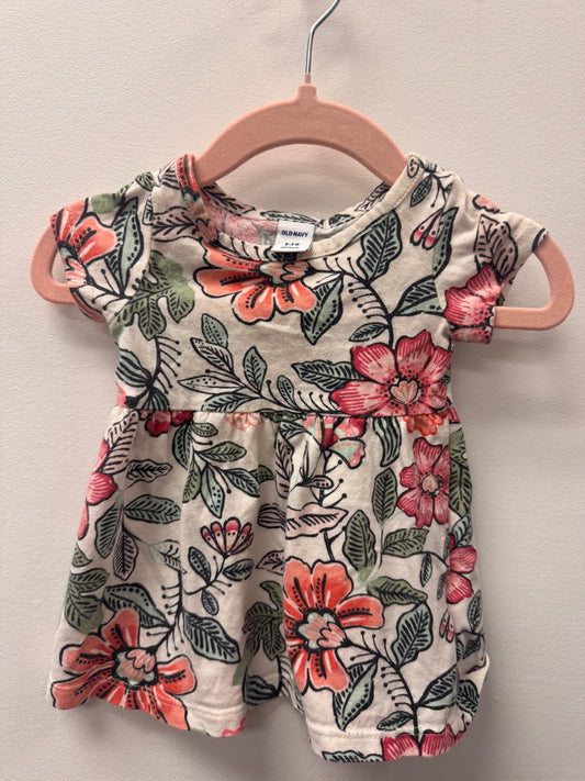 OLD NAVY FLORAL DRESS SIZE 0-3M