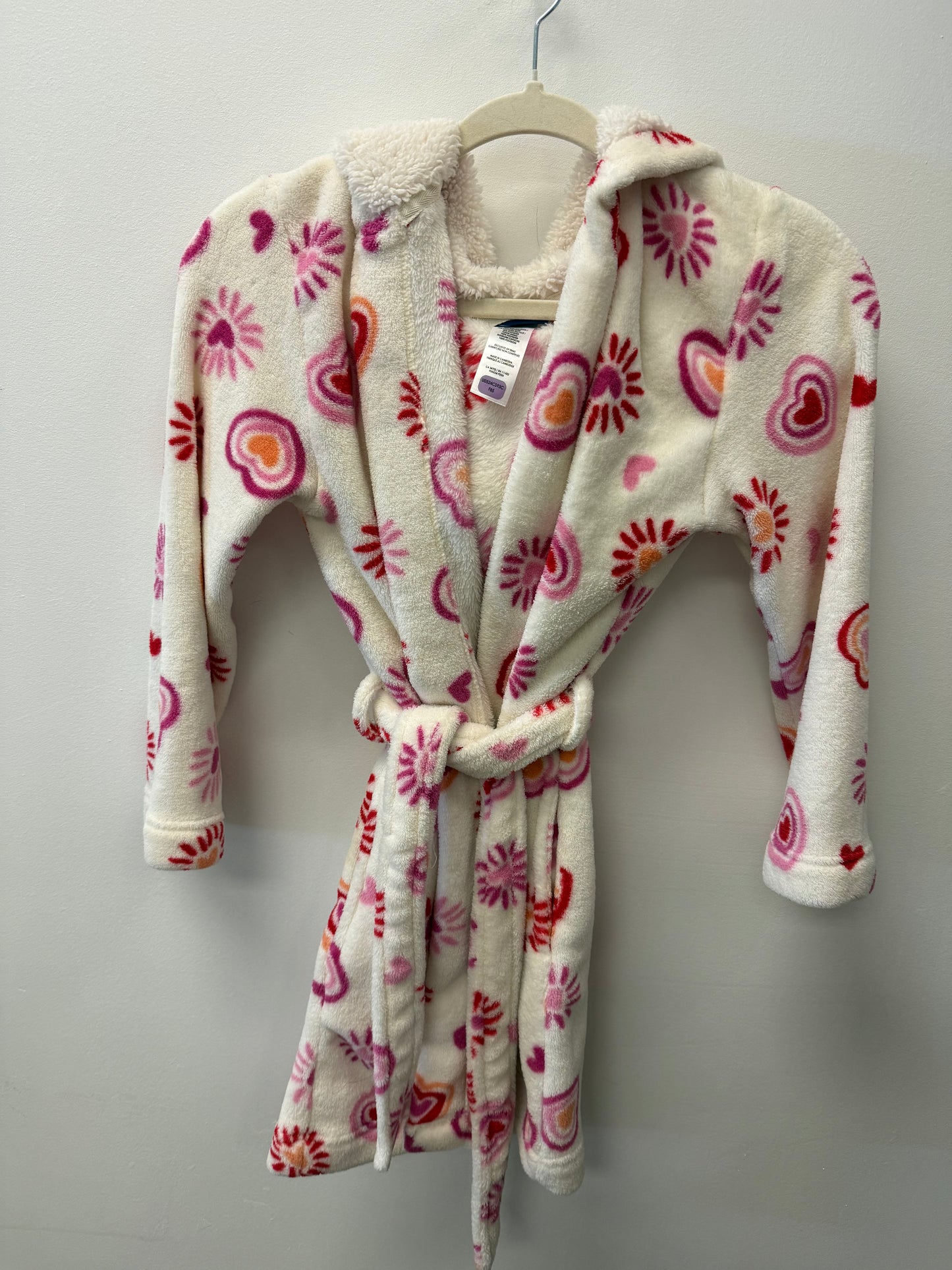 PEKKLE FLEECE HEART ROBE SIZE 10-12