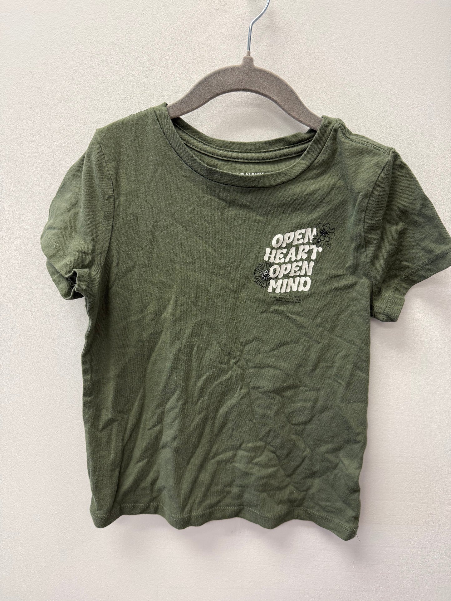 OLD NAVY BASIC TEE SIZE 6-7